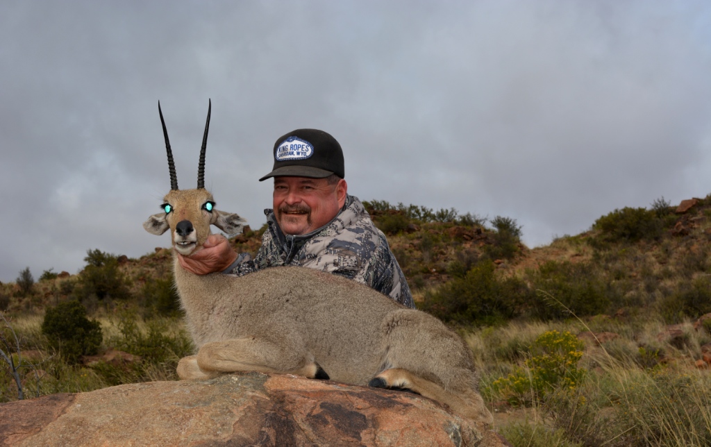Lee Friend with a superb Vaal Rhebuck taken at 400 yards with his Gunwerks 6.5×284.