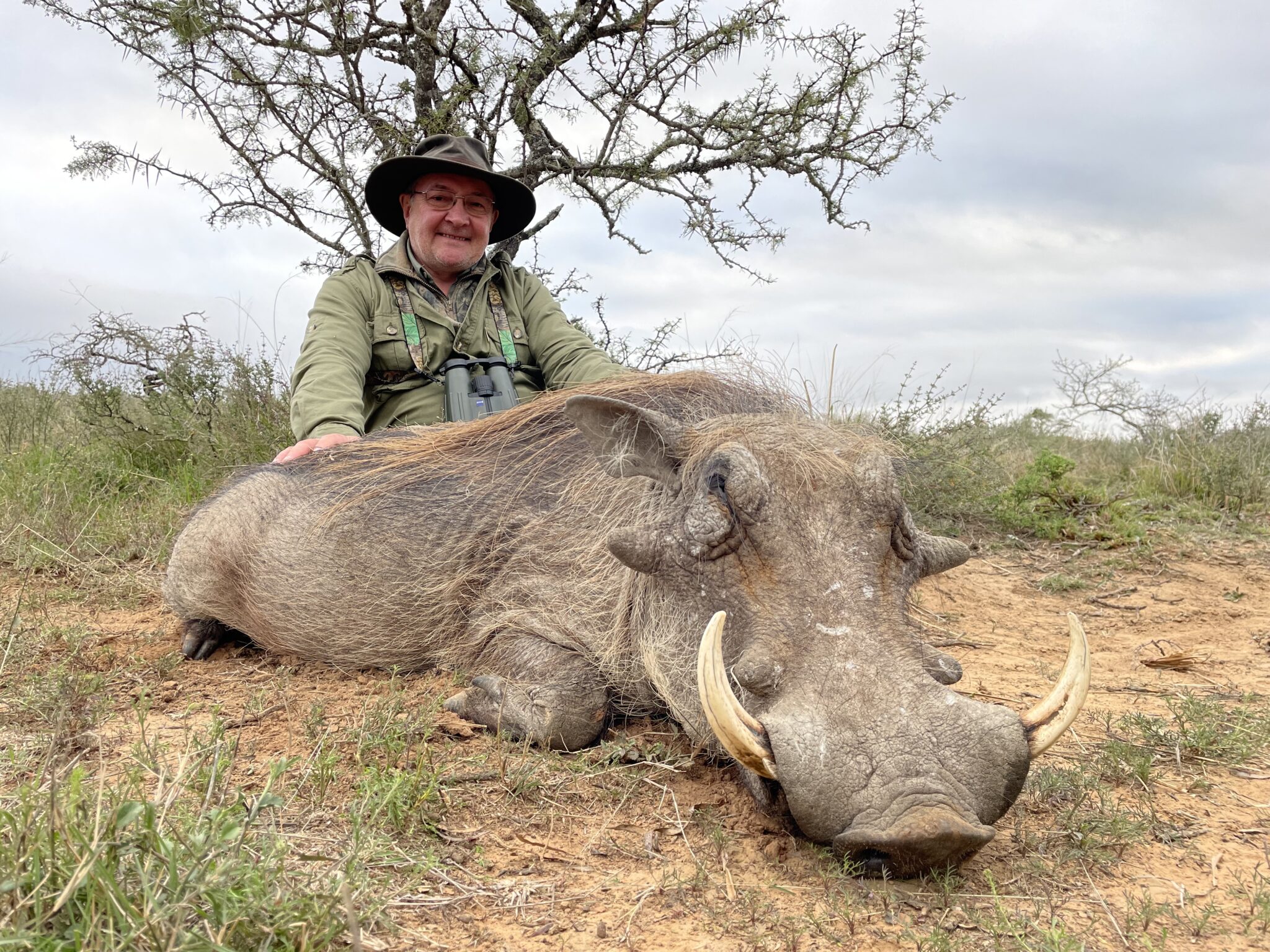 Walk Hunt under African Skies with JXSIMG 7282 scaled