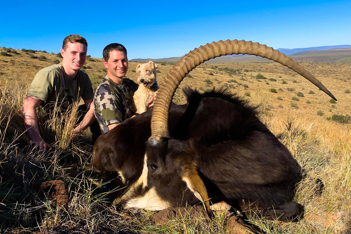 Ryan Seth Allowitz hunting with John X Safaris 4