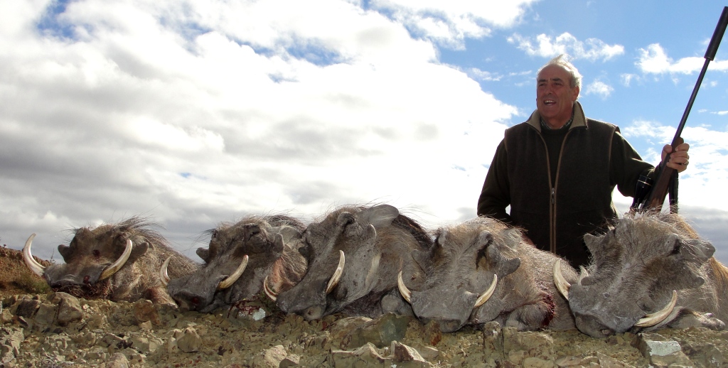 In Spanish - Simply translated as VERY HAPPY! John X Safaris